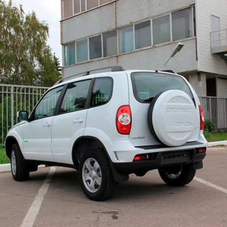 Колпак запасного колеса Chevrolet Niv@ (гладкий, под покраску) купить недорого с доставкой в Тула