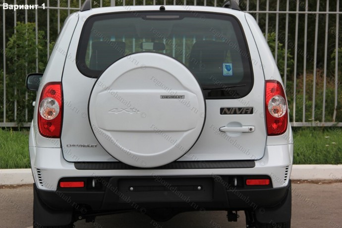Чехол запасного колеса Chevrolet Niv@ с эмблемой Chevrolet купить недорого с доставкой в Тула