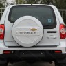 Чехол запасного колеса Chevrolet Niv@ с эмблемой Chevrolet купить недорого с доставкой в Тула