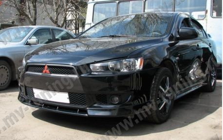 Зубатка - вставка между передними клыками для Mitsubishi Lancer X (2007-2016) купить недорого с доставкой в Тула