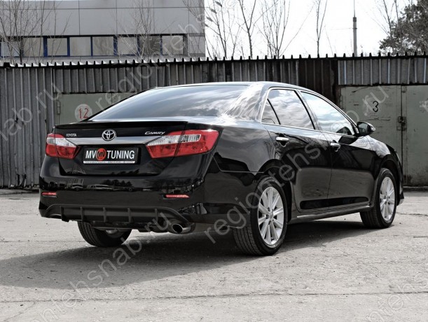 Диффузор заднего бампера var №2 (текстурный пластик) для Toyota Camry XV50 (2012-2014) купить недорого с доставкой в Тула